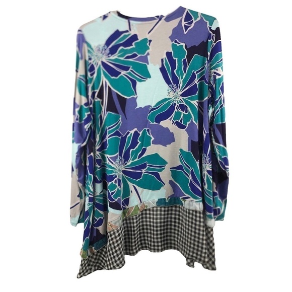 Logo by Lori Goldstein Printed Tunic with Asymmetrical Hem - Picture 3 of 10